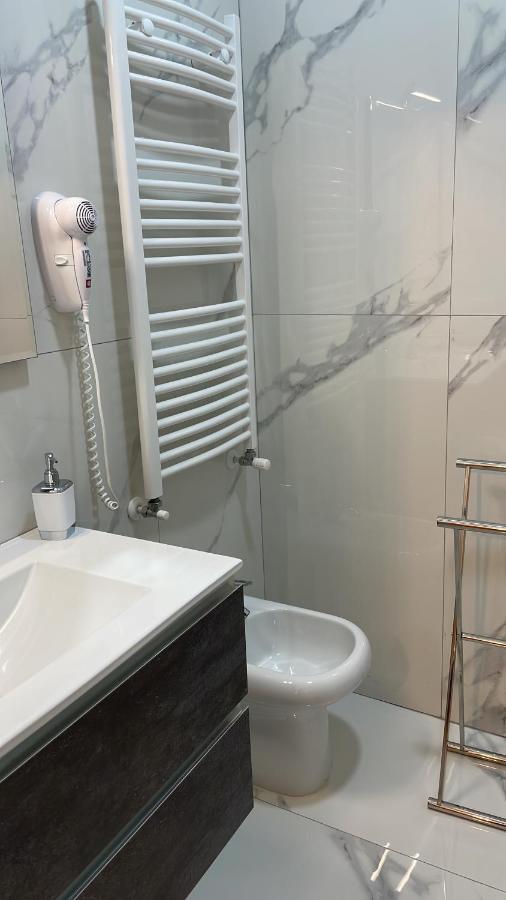 Lumacors House Bed and Breakfast Νάπολη Εξωτερικό φωτογραφία